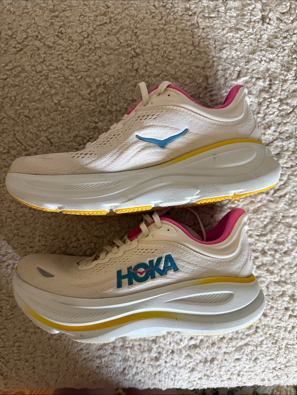 Women’s Hoka Bondi 9 size 8D Wide - Picture 4 of 7